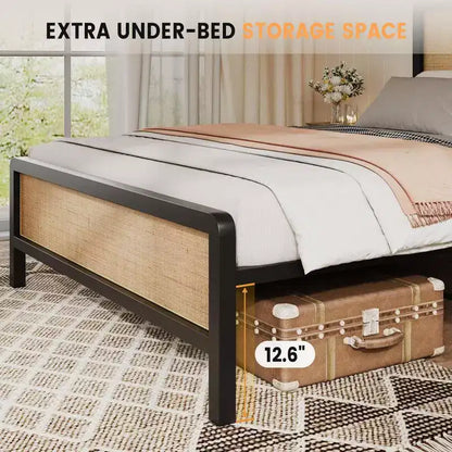 Struttura letto a piattaforma in rattan naturale e metallo nero, matrimoniale/queen, 1-2 persone